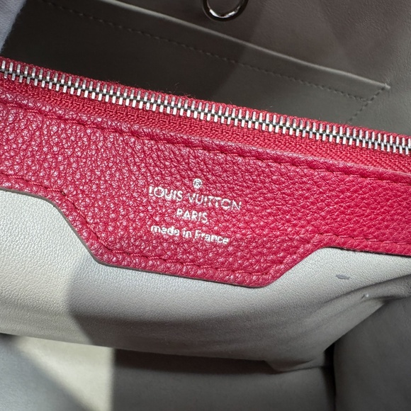 Louis Vuitton Red Capucines MM - Picture 7 of 9
